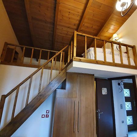 The View Village - Villas Suites & Spa Karpenisi Екстер'єр фото