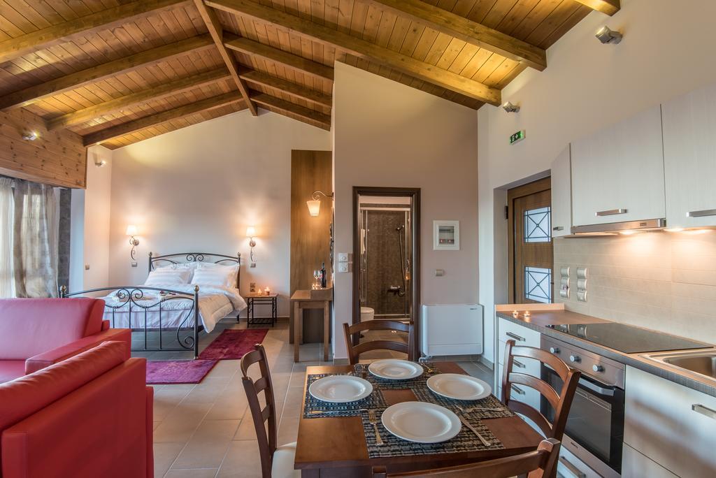 The View Village - Villas Suites & Spa Karpenisi Екстер'єр фото