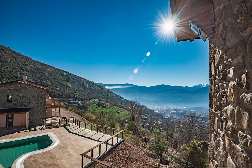 The View Village - Villas Suites & Spa Karpenisi Екстер'єр фото