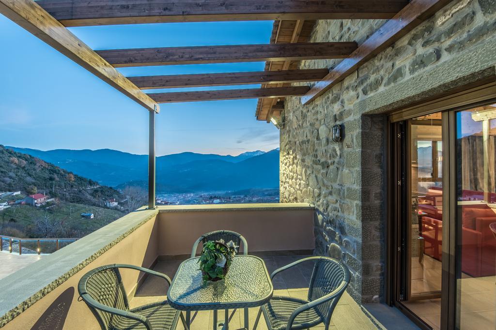 The View Village - Villas Suites & Spa Karpenisi Екстер'єр фото