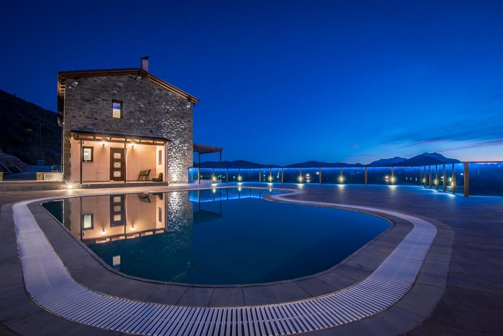 The View Village - Villas Suites & Spa Karpenisi Екстер'єр фото