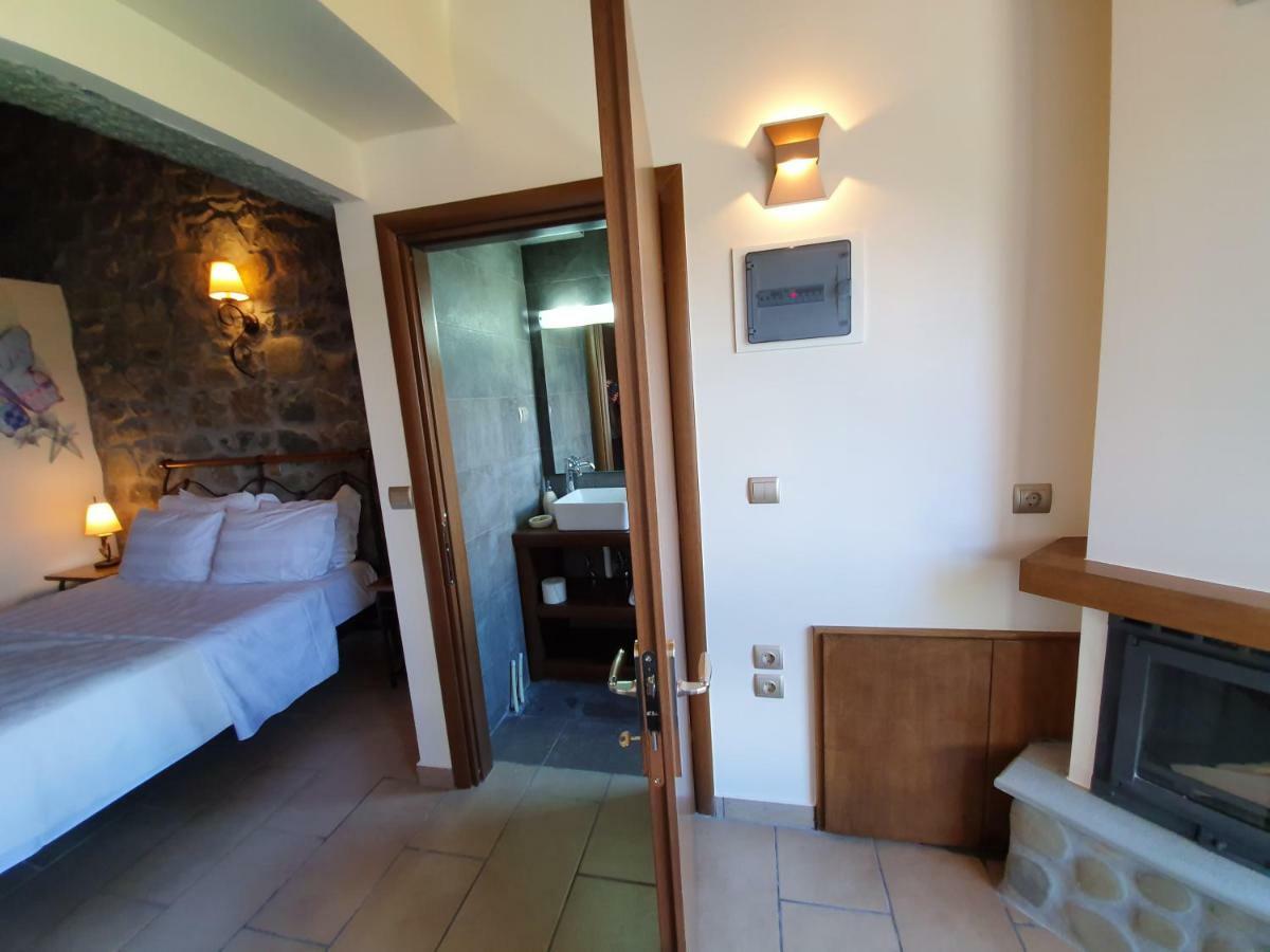 The View Village - Villas Suites & Spa Karpenisi Екстер'єр фото
