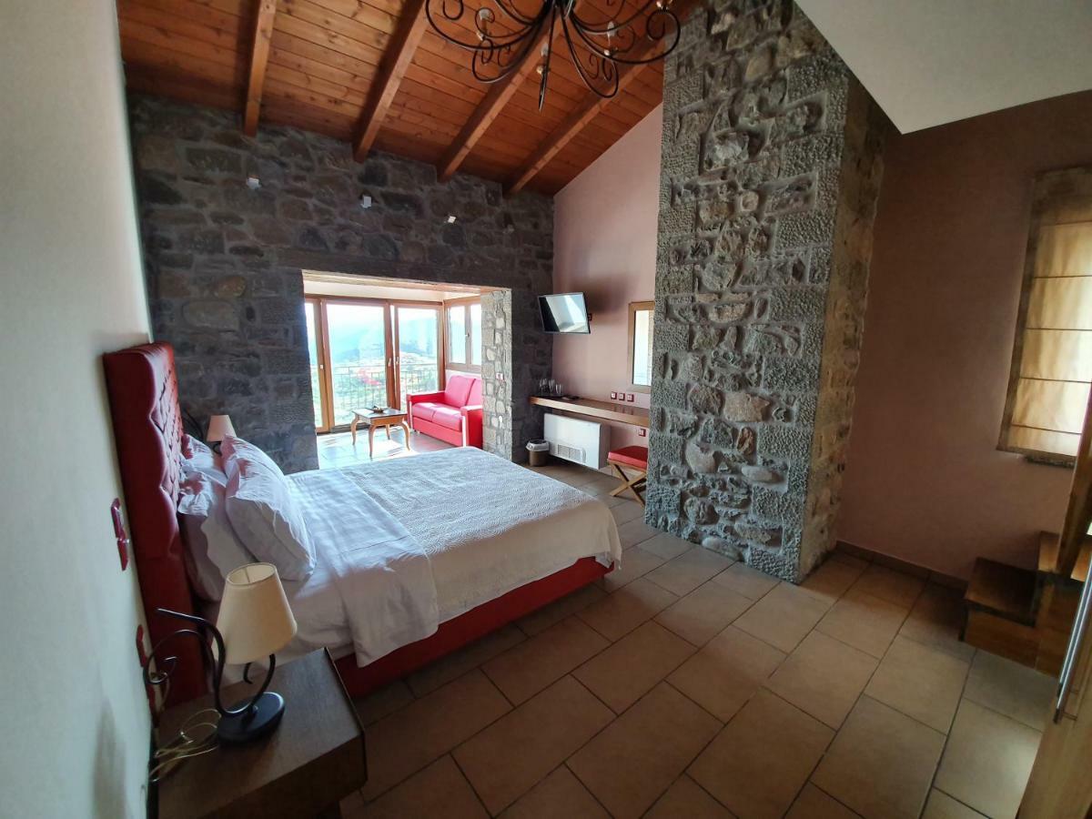 The View Village - Villas Suites & Spa Karpenisi Екстер'єр фото
