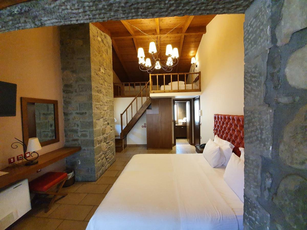 The View Village - Villas Suites & Spa Karpenisi Екстер'єр фото