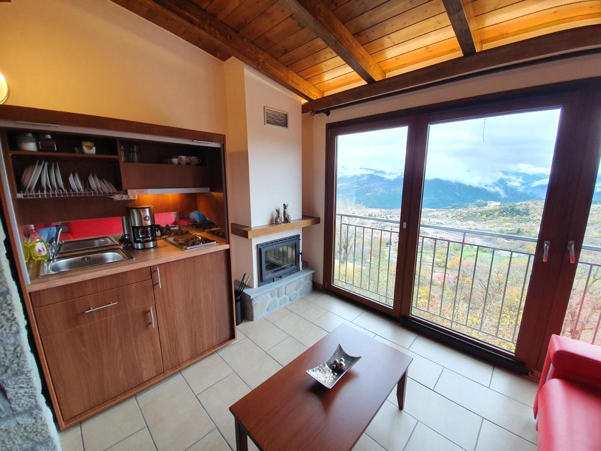 The View Village - Villas Suites & Spa Karpenisi Екстер'єр фото